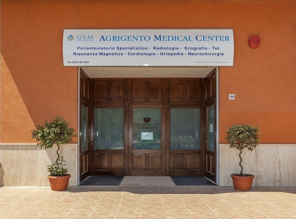 Ingresso dell’Agrigento Medical Center in Viale Leonardo Sciascia 180, sede dello studio